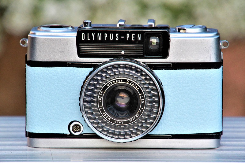 フィルムカメラ Olympus Pen EE-3 パステルブルー【中古】【整備