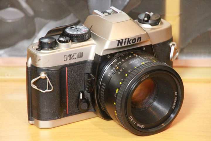 フィルムカメラ レンズセット Nikon FM10 AF Nikkor 50mm F1.8D【中古