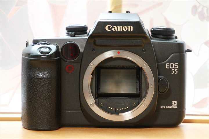 Canon EOS55フィルムカメラ