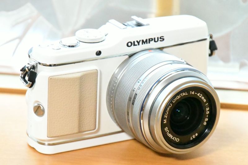 ミラーレス 一眼レフカメラ OLYMPUS PEN mini E-PM2 レンズキット 