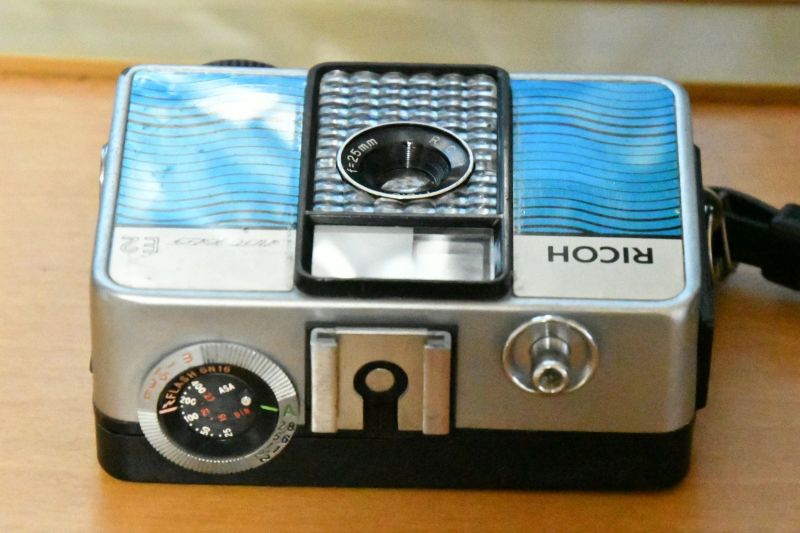 フィルムカメラ RICOH AUTO HALF E2【中古】 | 株式会社プロスパージャパン